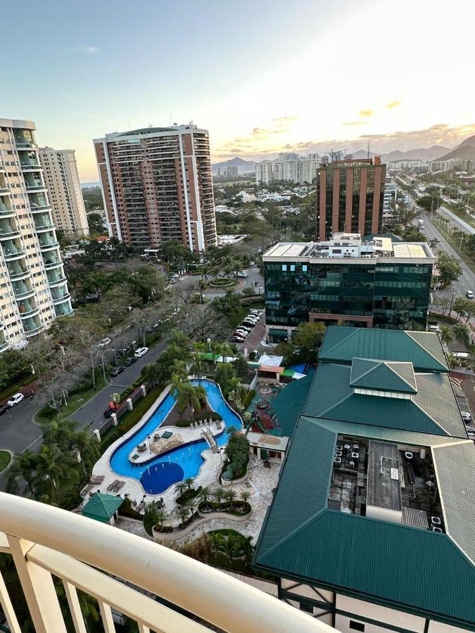 Flat Com Vista Panoramica -15- Na Barra Da Tijuca - Estacionamento Gratuito - Frigobar - Ar Condicionado - Piscina - Academia - Balsa Para Praia Gratis - Varanda - Vista Parcial Mar E Lagoa 리오데자네이루 외부 사진