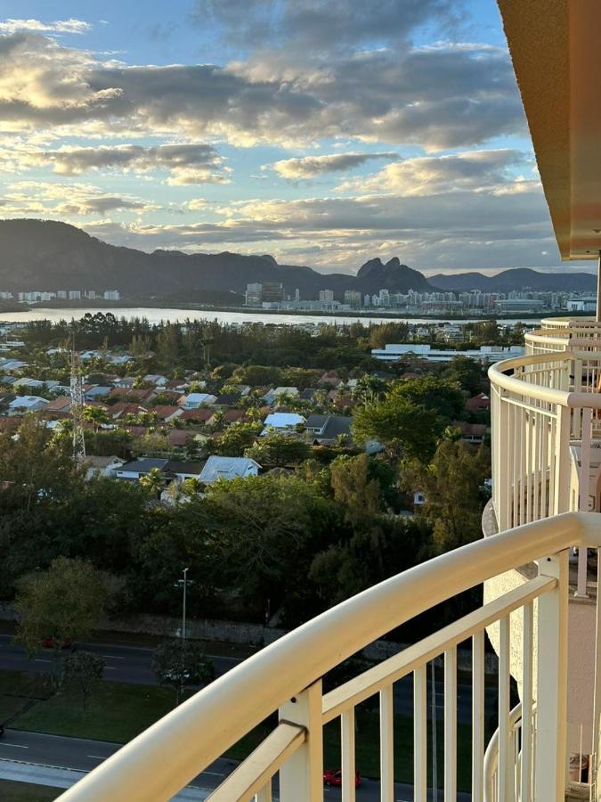 Flat Com Vista Panoramica -15- Na Barra Da Tijuca - Estacionamento Gratuito - Frigobar - Ar Condicionado - Piscina - Academia - Balsa Para Praia Gratis - Varanda - Vista Parcial Mar E Lagoa 리오데자네이루 외부 사진
