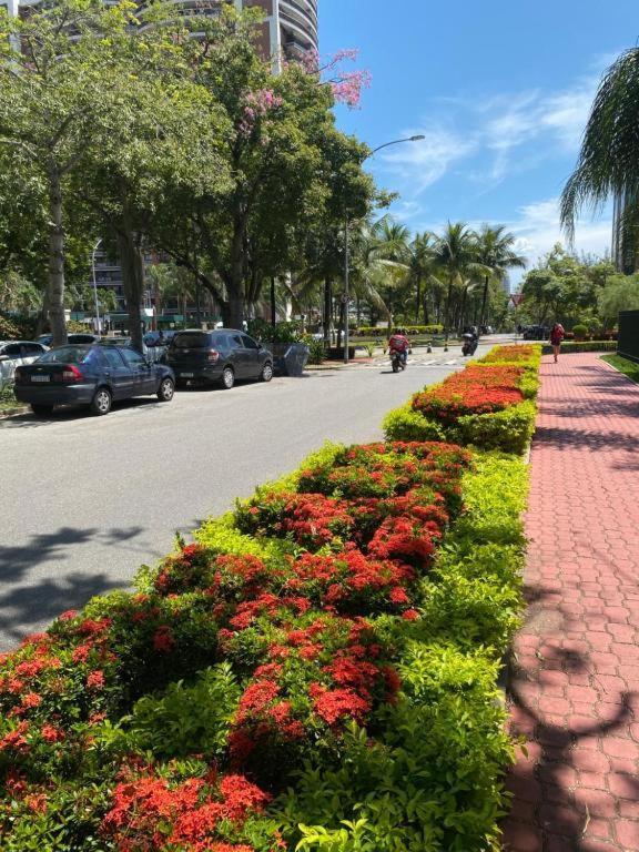 Flat Com Vista Panoramica -15- Na Barra Da Tijuca - Estacionamento Gratuito - Frigobar - Ar Condicionado - Piscina - Academia - Balsa Para Praia Gratis - Varanda - Vista Parcial Mar E Lagoa 리오데자네이루 외부 사진