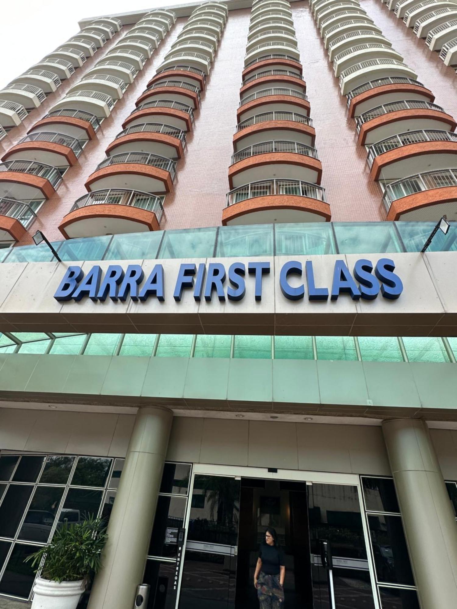 Flat Com Vista Panoramica -15- Na Barra Da Tijuca - Estacionamento Gratuito - Frigobar - Ar Condicionado - Piscina - Academia - Balsa Para Praia Gratis - Varanda - Vista Parcial Mar E Lagoa 리오데자네이루 외부 사진